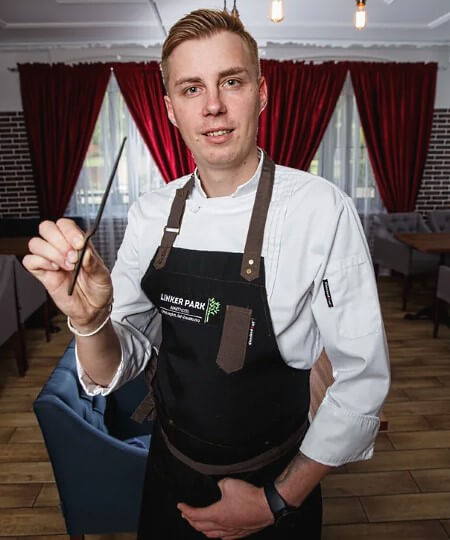 Ресторан Apart Hotel Линкер Парк возглавляет шеф-повар Андрей Любицкий, который является мастером своего дела