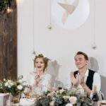 Жених и невеста за праздничным столом в галерее WOOD, свадьба Антона и Лены в Apart Hotel «Линкер Парк», фото 15